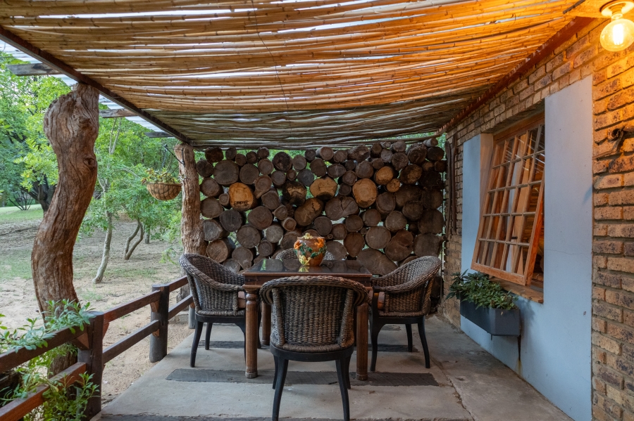 7 Bedroom Property for Sale in Mullersrust Free State